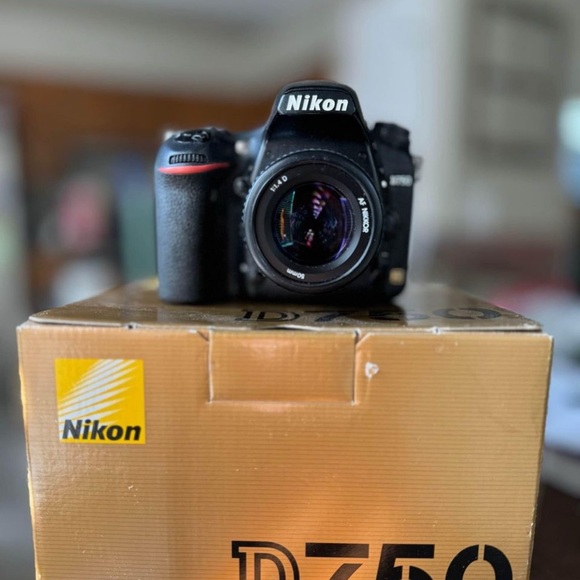 Nikon Full Frame D750